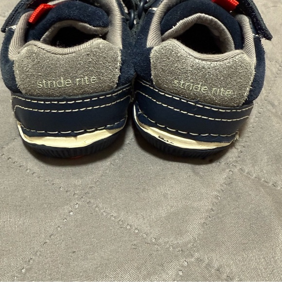 STRIDE RITE KIDS' WES SNEAKER Navy size 5M toddler - Picture 3 of 8